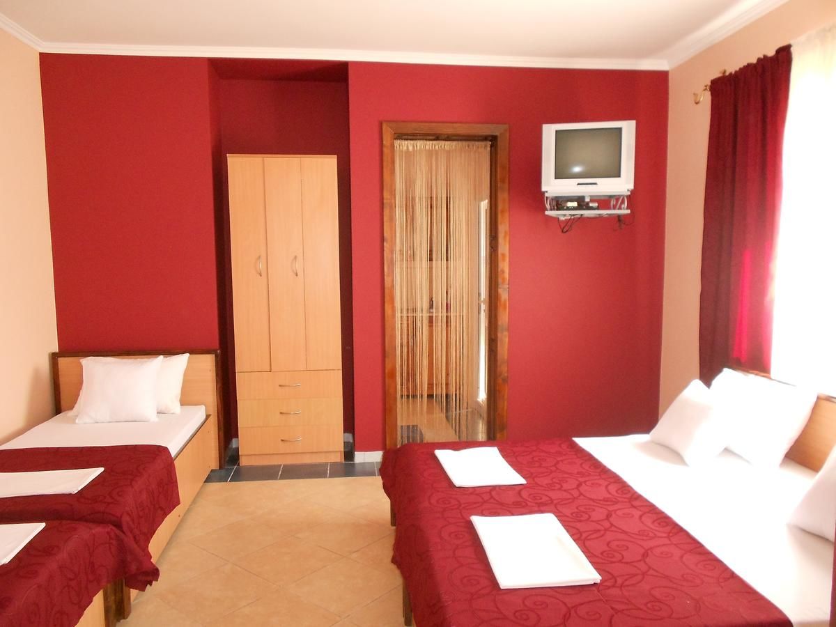 Апартаменты Apartments Pekic Сутоморе-5