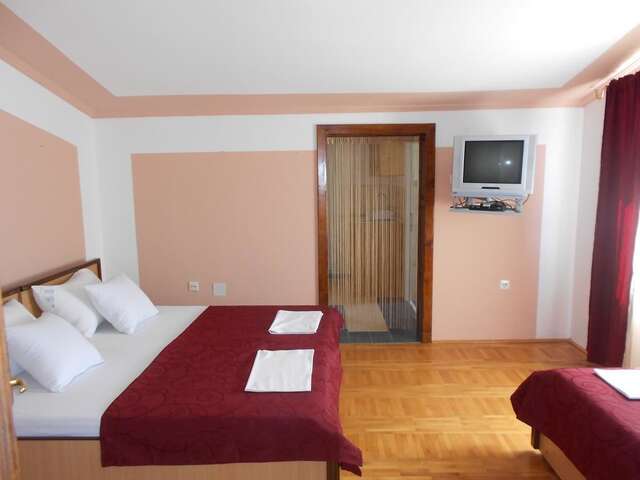 Апартаменты Apartments Pekic Сутоморе-28